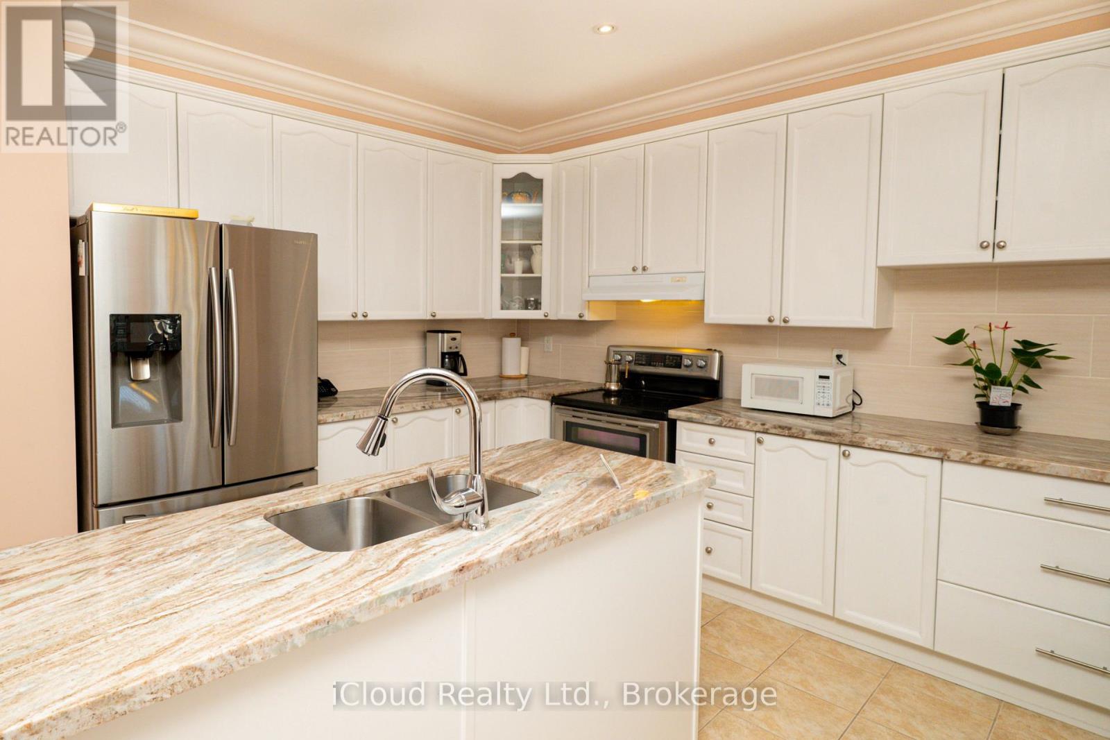 625 Laughren Crescent, Milton, Ontario  L9T 0G6 - Photo 14 - W12836918