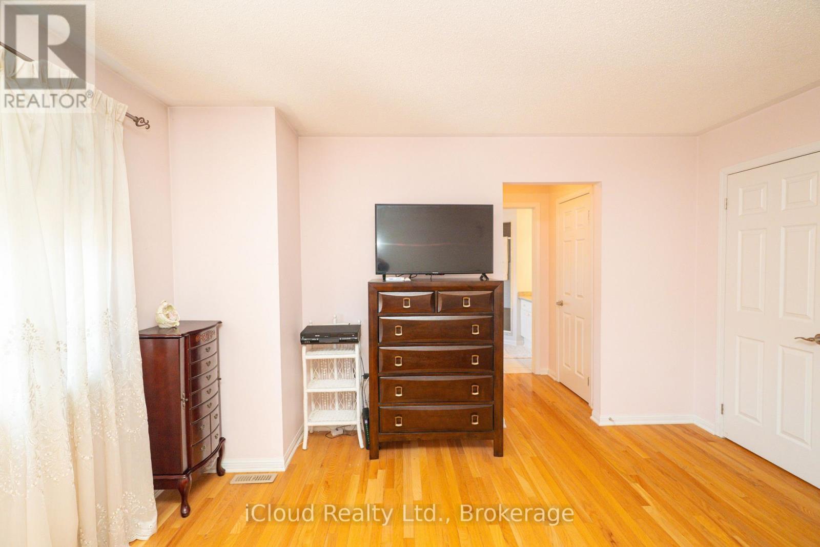 625 Laughren Crescent, Milton, Ontario  L9T 0G6 - Photo 24 - W12836918