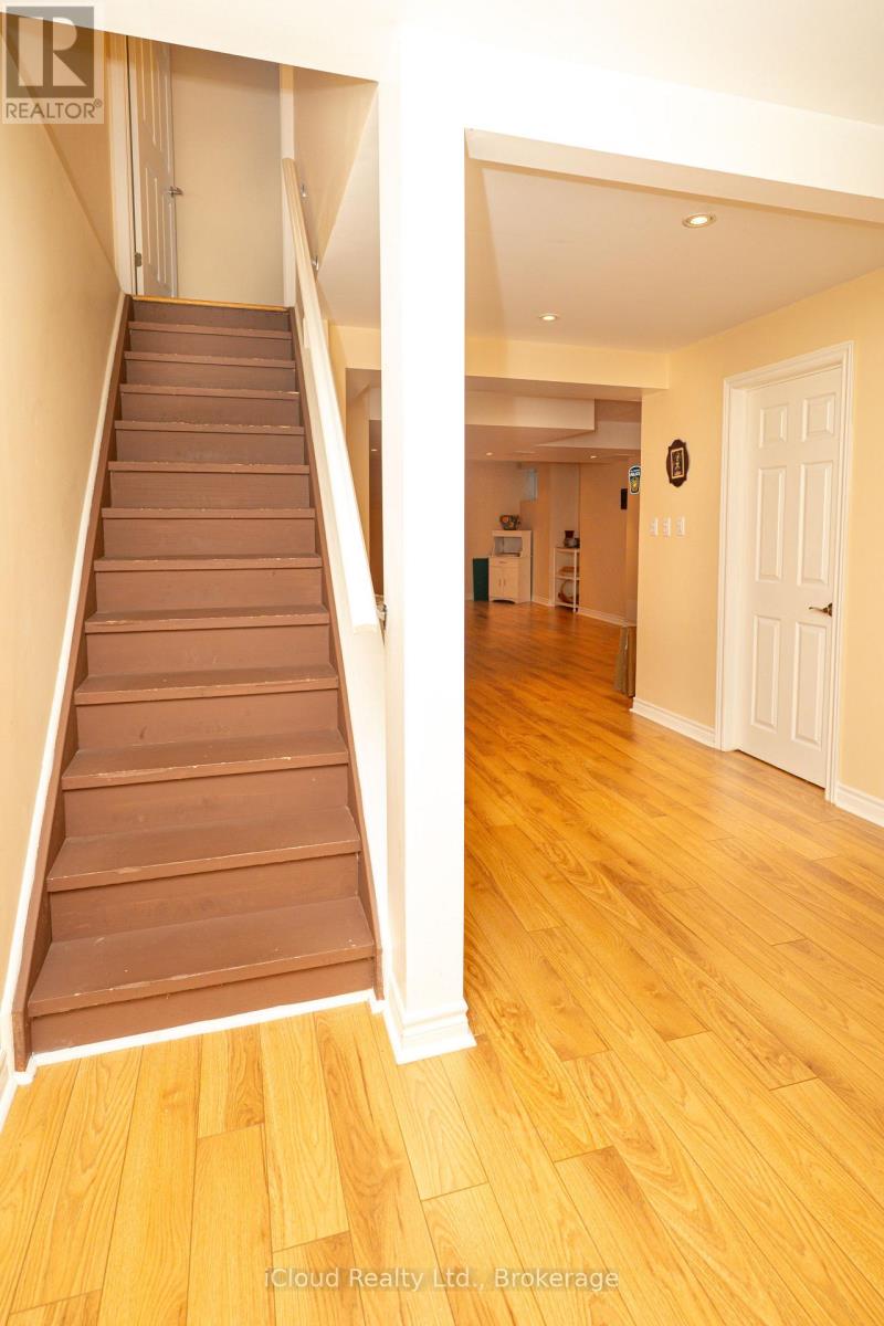 625 Laughren Crescent, Milton, Ontario  L9T 0G6 - Photo 32 - W12836918