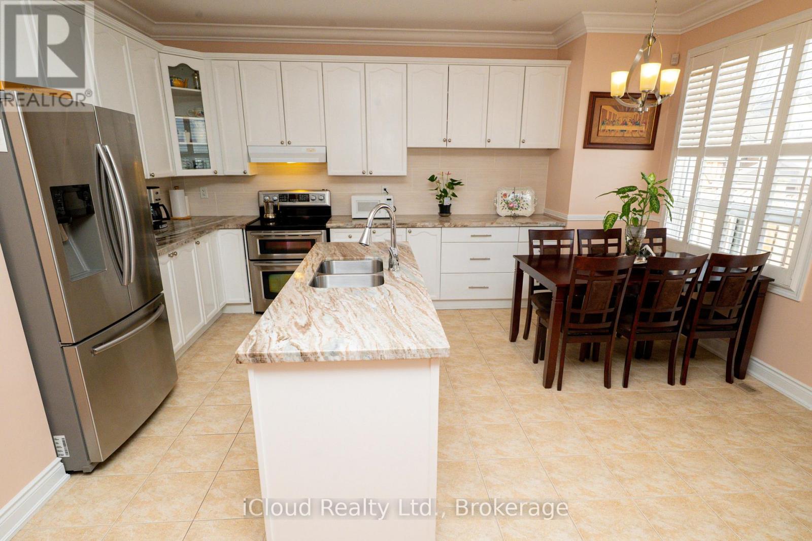 625 Laughren Crescent, Milton, Ontario  L9T 0G6 - Photo 9 - W12836918