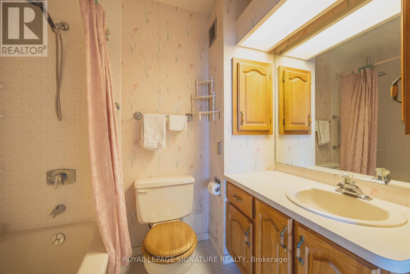 1405 - 1300 Bloor Street, Mississauga, Ontario  L4Y 3Z2 - Photo 26 - W12836940