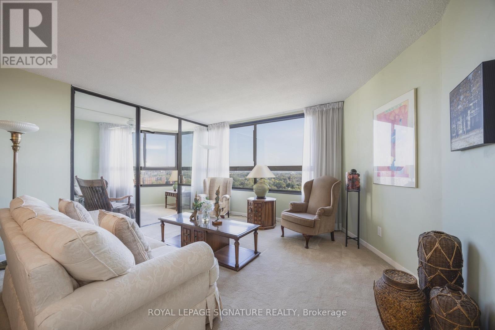 1405 - 1300 Bloor Street, Mississauga, Ontario  L4Y 3Z2 - Photo 7 - W12836940