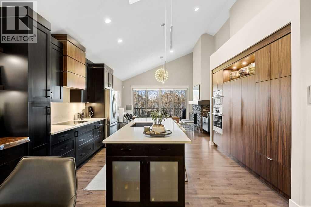 15 Cortina Villas Sw, Calgary, Alberta  T3H 0W8 - Photo 7 - A2286681