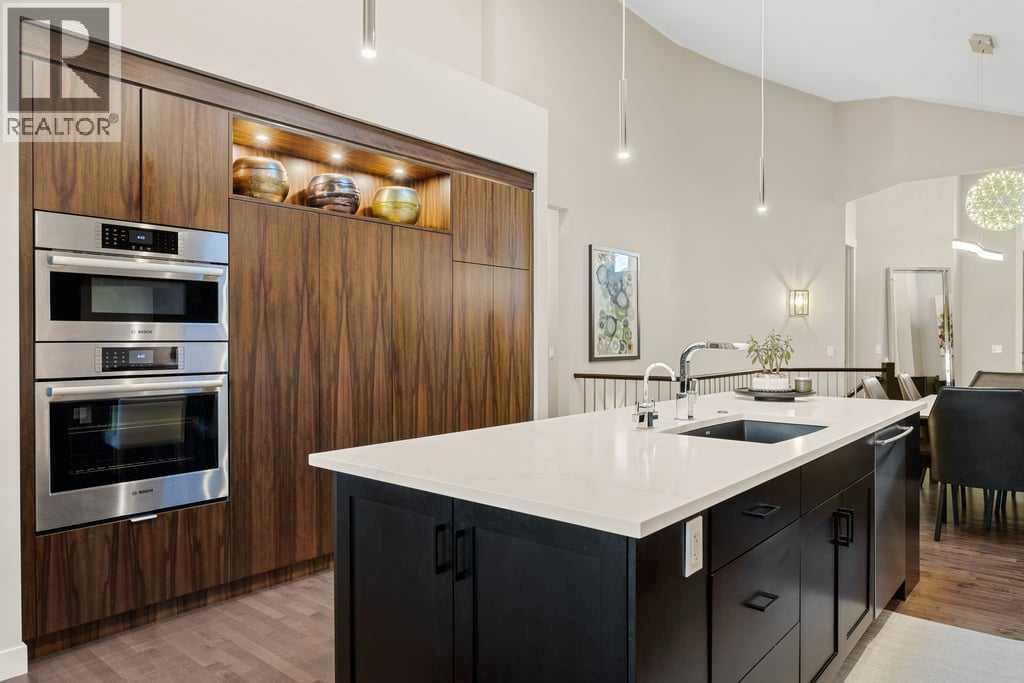 15 Cortina Villas Sw, Calgary, Alberta  T3H 0W8 - Photo 12 - A2286681