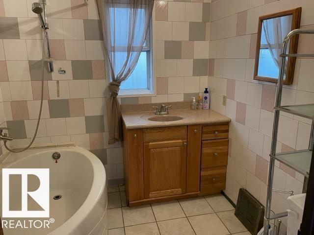 10917 96 St Nw, Edmonton, Alberta  T5H 2K4 - Photo 9 - E4475559