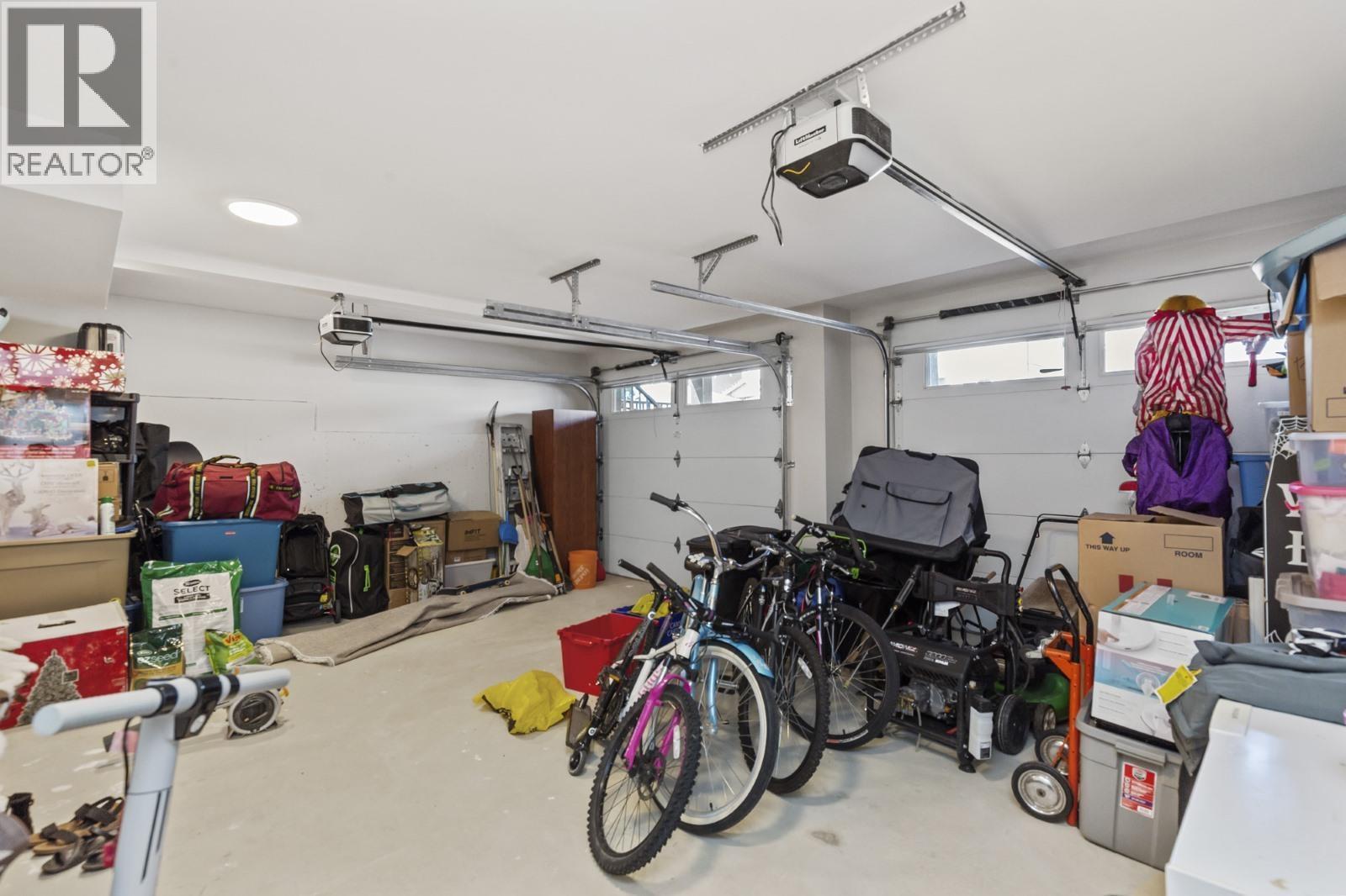 20388 Wicklund Avenue, Maple Ridge, British Columbia  V2X 2Z5 - Photo 40 - R3094502