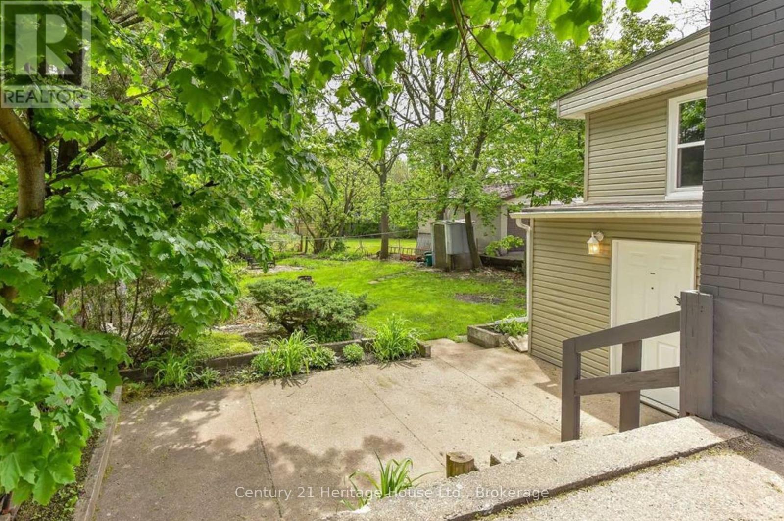 153 St Andrews Street, Cambridge, Ontario  N1S 1N2 - Photo 21 - X12836974