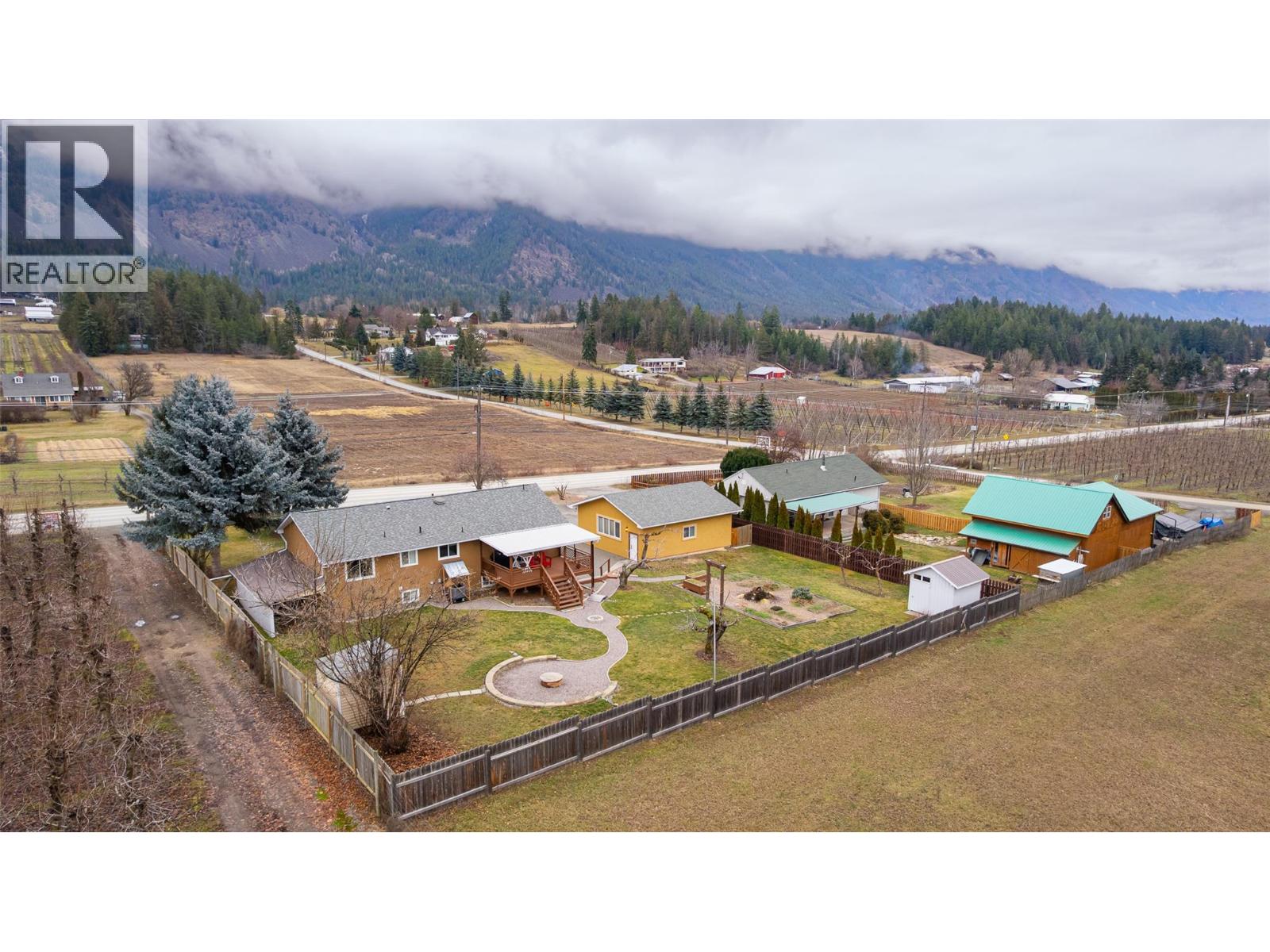 4857 Canyon Lister Road, Canyon, British Columbia  V0B 1C1 - Photo 47 - 10373151