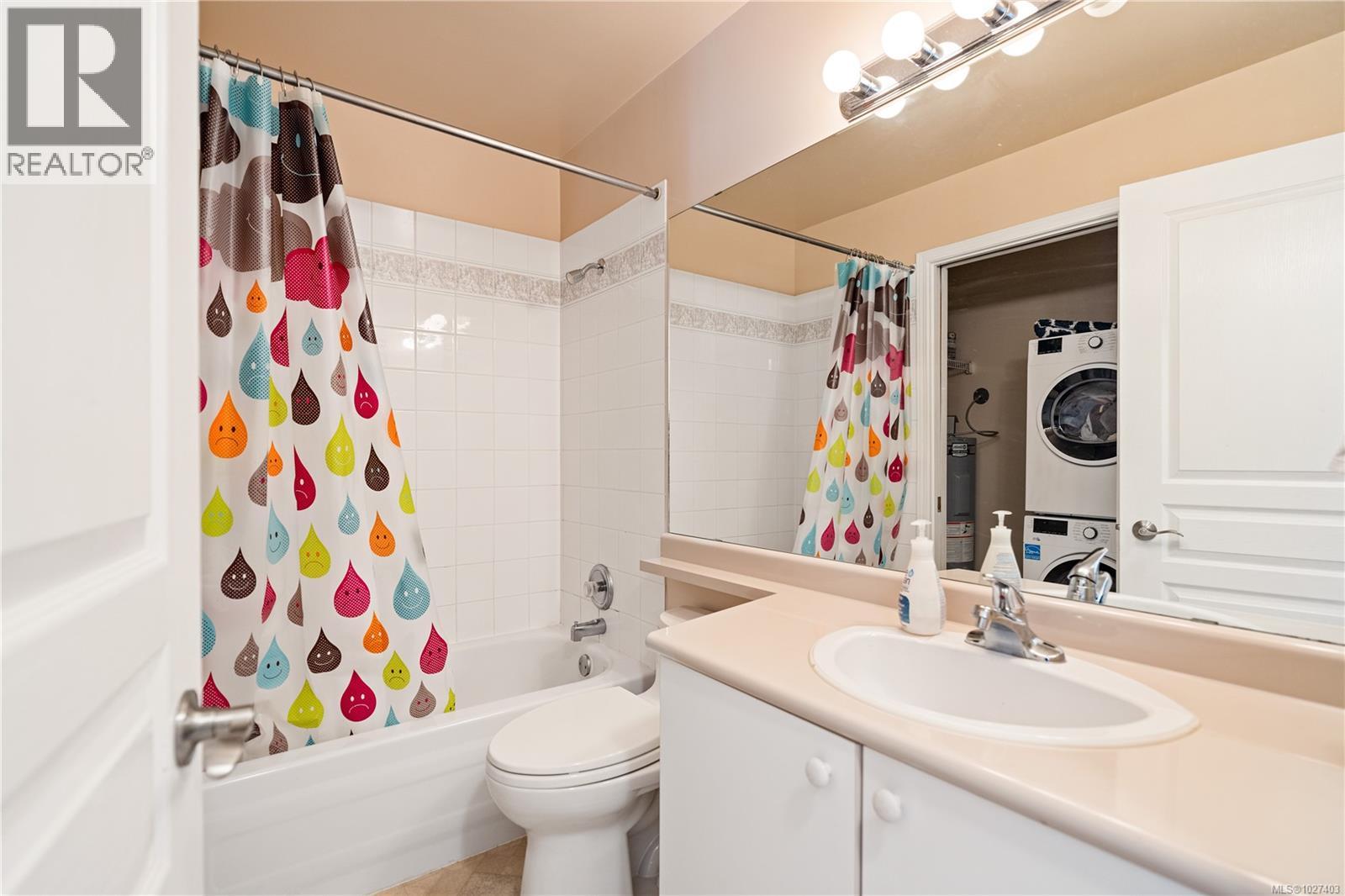 408 1025 Meares St, Victoria, British Columbia  V8V 3J7 - Photo 13 - 1027403