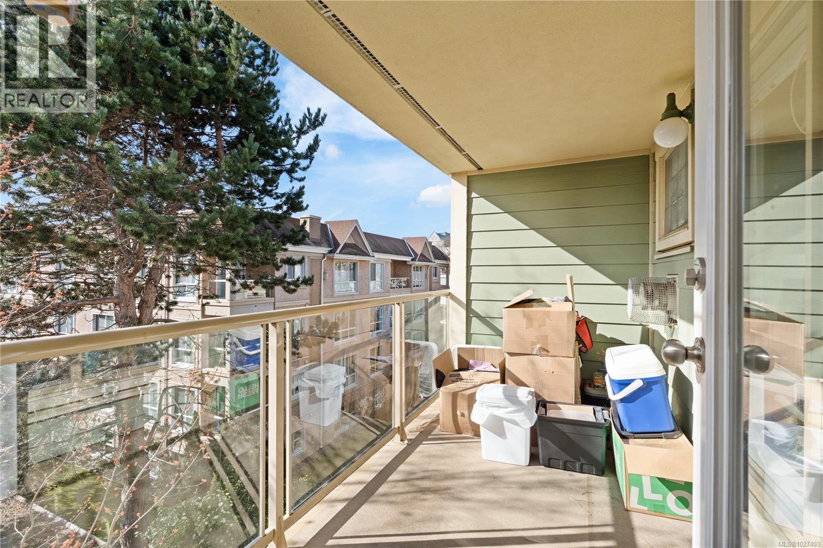 408 1025 Meares St, Victoria, British Columbia  V8V 3J7 - Photo 6 - 1027403