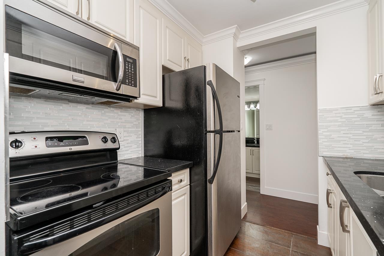 8 1850 E SOUTHMERE CRESCENT, surrey, British Columbia