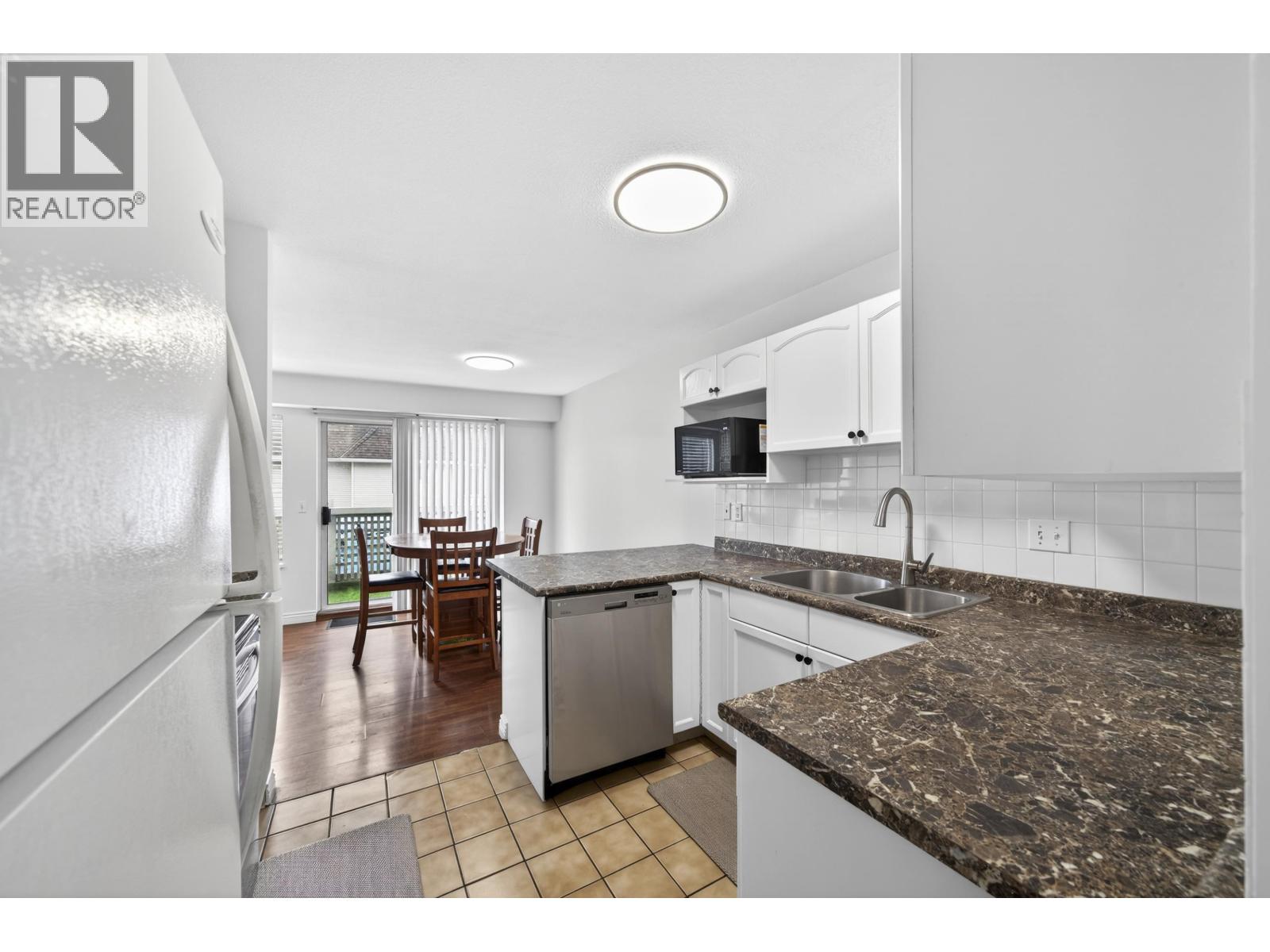 1 1216 Johnson Street, Coquitlam, British Columbia  V3B 4T2 - Photo 8 - R3094873