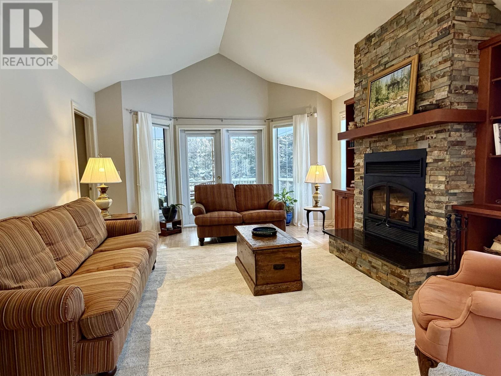 1866 Oliver Rd, Thunder Bay, Ontario  P7G 1P1 - Photo 11 - TB2600302