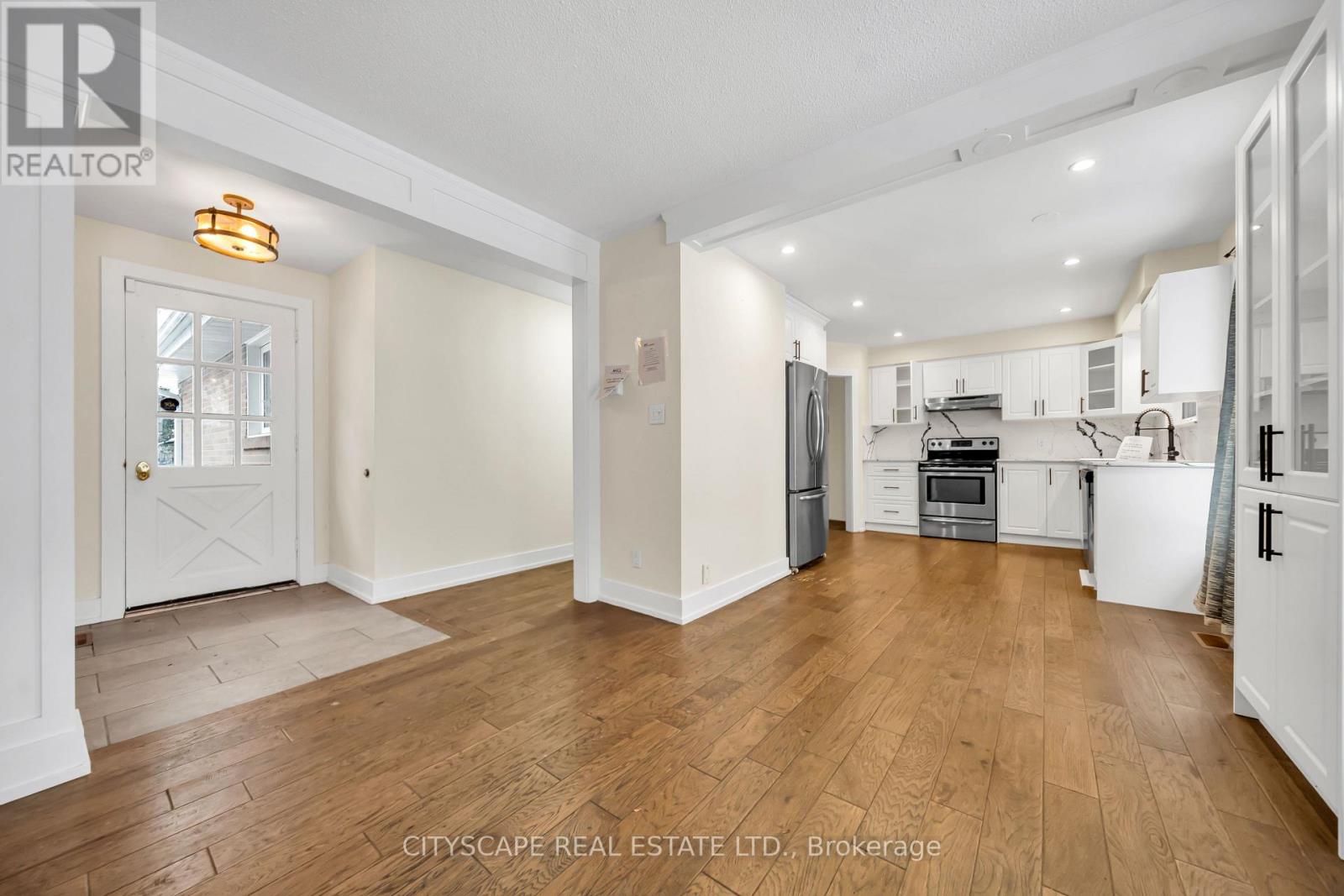 84 Bartley Bull Parkway, Brampton, Ontario  L6W 2J6 - Photo 10 - W12836850