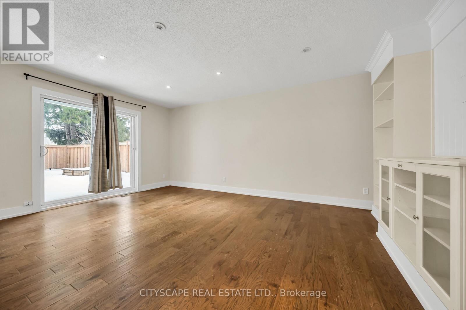 84 Bartley Bull Parkway, Brampton, Ontario  L6W 2J6 - Photo 6 - W12836850