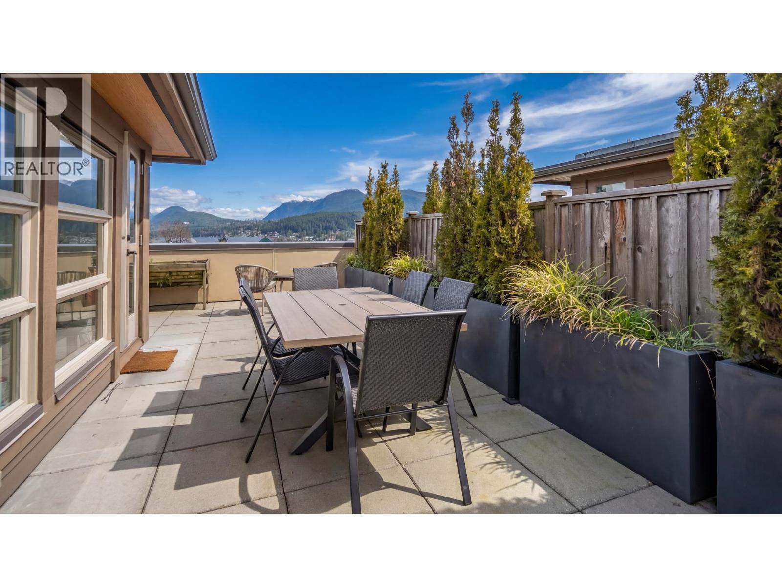 2304 St Andrews Street, Port Moody, British Columbia  V3H 2A8 - Photo 23 - R3095104