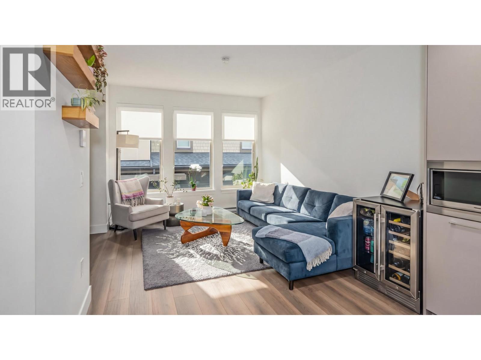 2304 St Andrews Street, Port Moody, British Columbia  V3H 2A8 - Photo 8 - R3095104