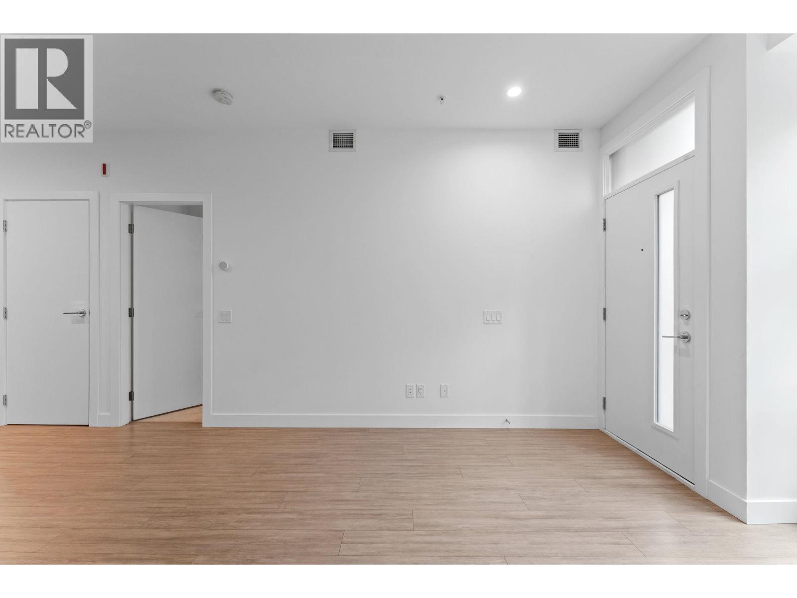 119 2060 Curling Road, North Vancouver, British Columbia  V7P 0E1 - Photo 9 - R3095116