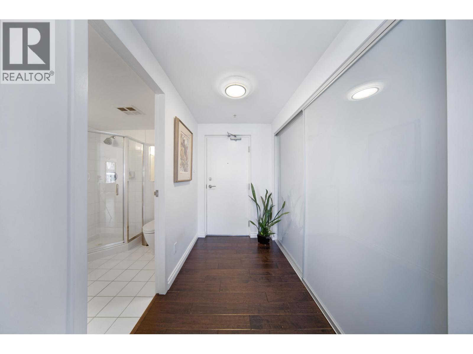 1105 1155 Homer Street, Vancouver, British Columbia  V6B 5T5 - Photo 2 - R3095141