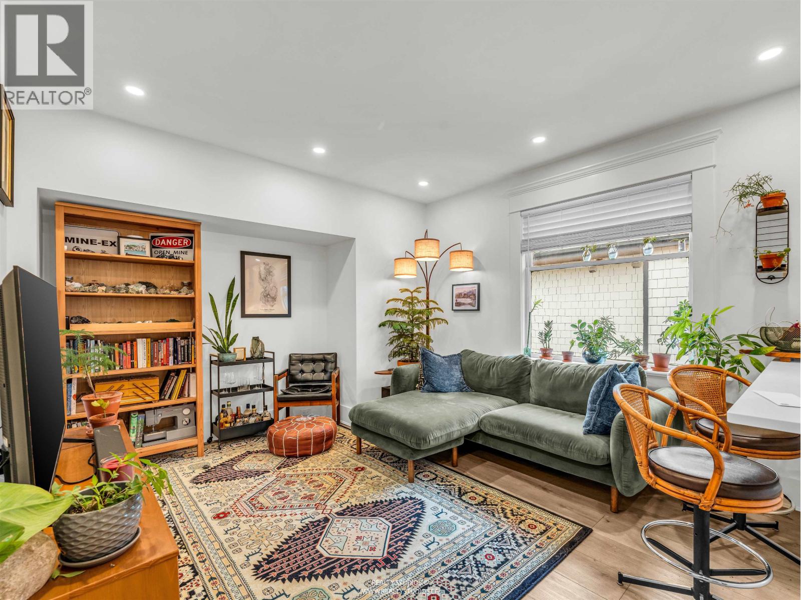 354 W 15th Avenue, Vancouver, British Columbia V5Y 1Y2 - Photo 3 - R3095086