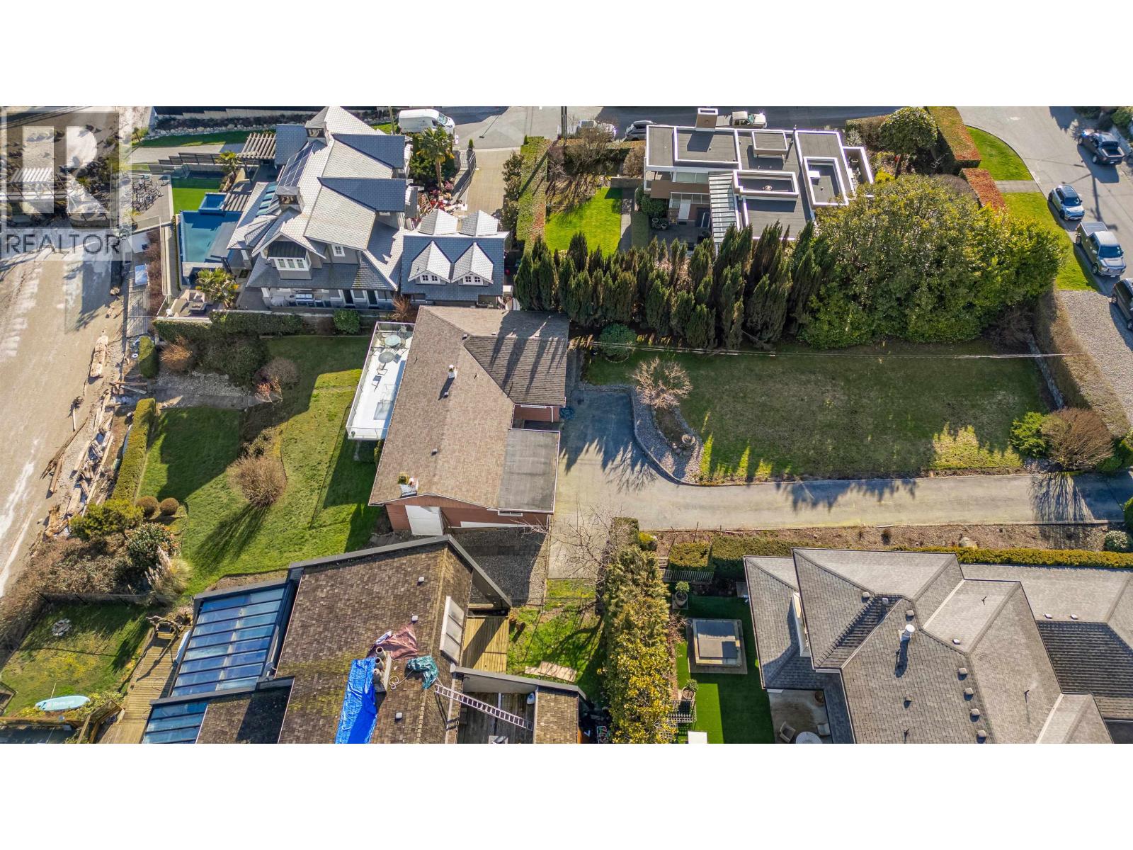 450 Beachview Drive, North Vancouver, British Columbia  V7G 1P7 - Photo 28 - R3095122