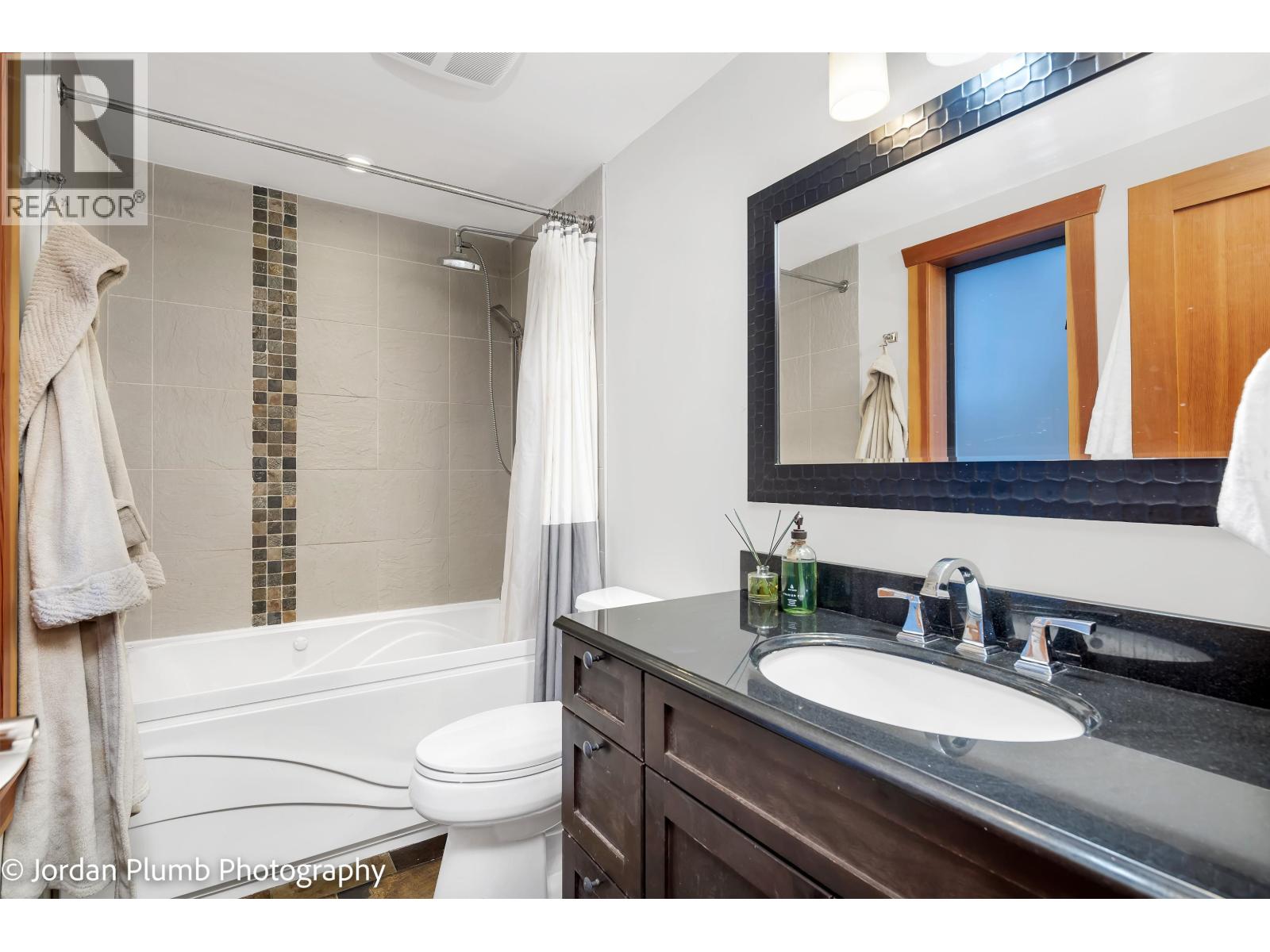 2286 Brandywine Way, Whistler, British Columbia  V8E 0A8 - Photo 12 - R3095131