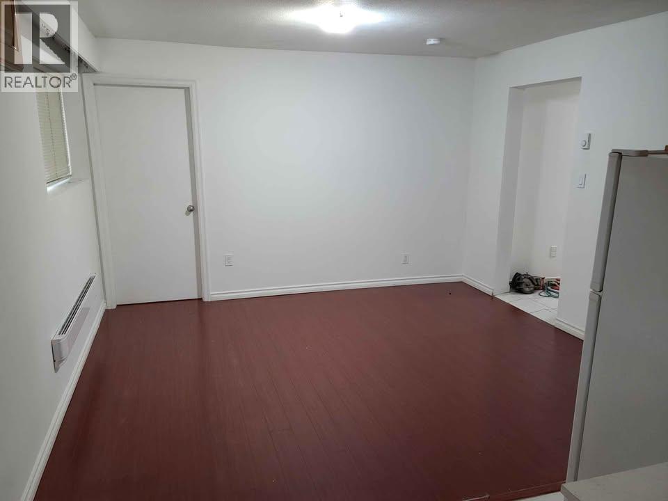 38xx Windermere St Vancouver, Vancouver, British Columbia V5R 2G4 - Photo 1 - R3095135