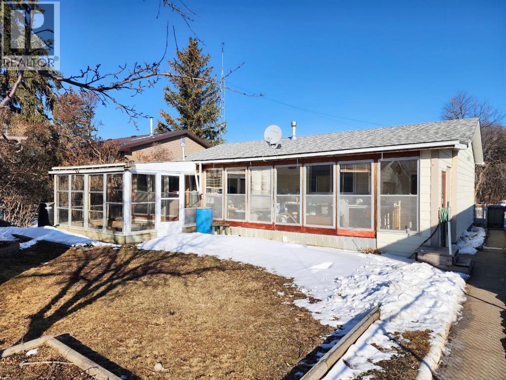 415 49 Avenue W, Claresholm, Alberta  T0L 0T0 - Photo 28 - A2288307