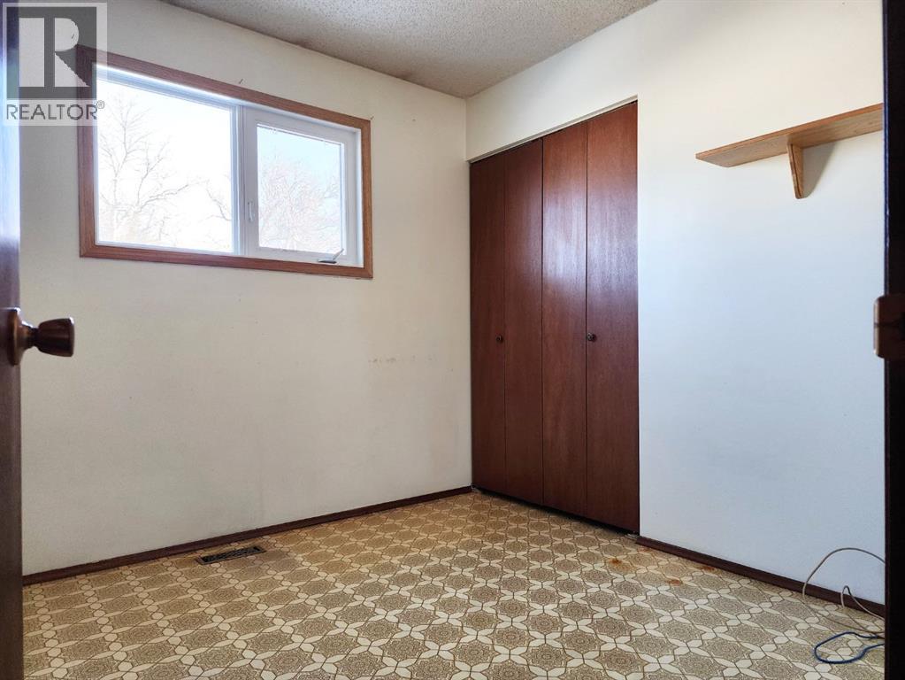 415 49 Avenue W, Claresholm, Alberta  T0L 0T0 - Photo 18 - A2288307