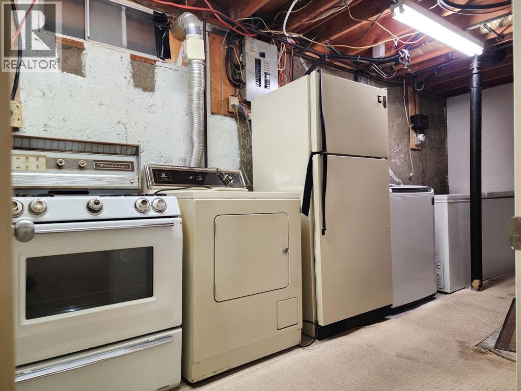 415 49 Avenue W, Claresholm, Alberta  T0L 0T0 - Photo 23 - A2288307