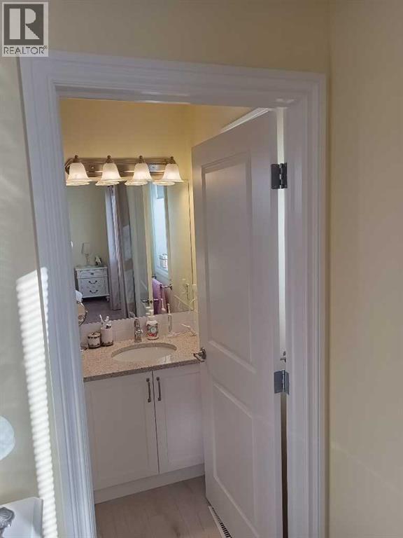 1100 Bayview Gardens Sw, Airdrie, Alberta  T4B 5K4 - Photo 24 - A2279185