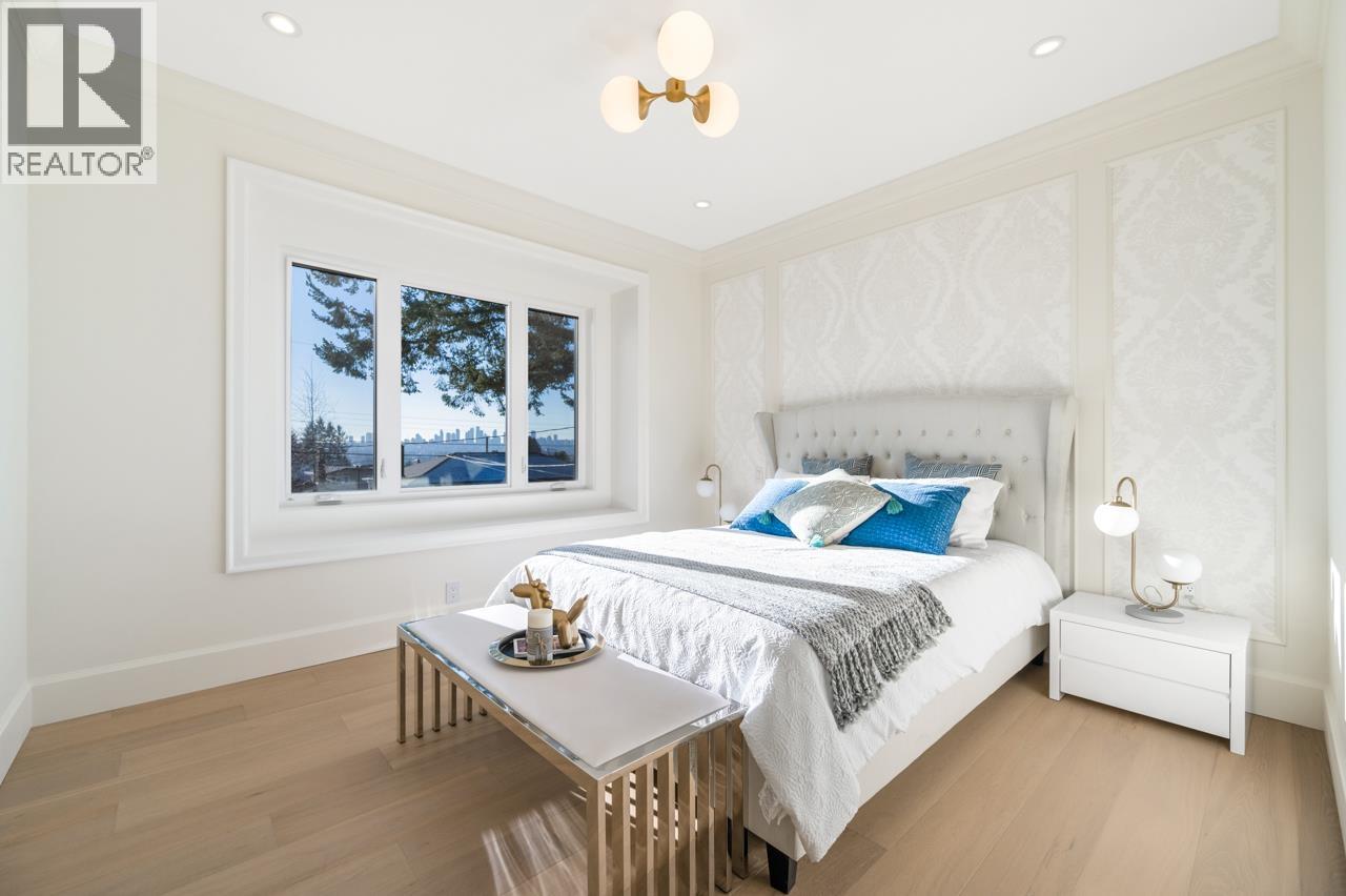 6173 Aubrey Street, Burnaby, British Columbia  V5B 2C9 - Photo 10 - R3095107