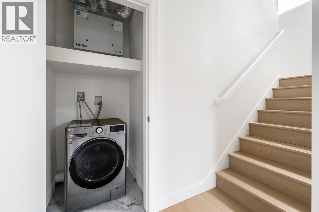 6173 Aubrey Street, Burnaby, British Columbia  V5B 2C9 - Photo 25 - R3095107