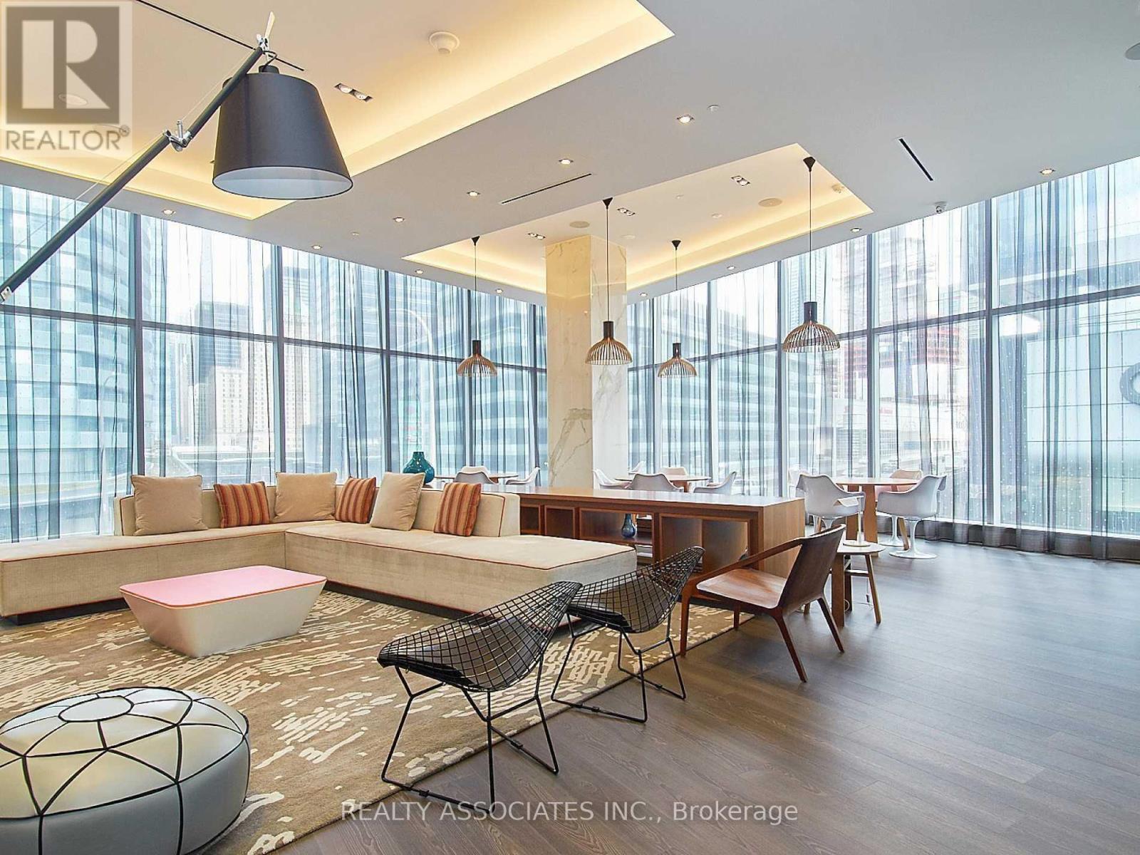 2907 - 10 York Street, Toronto (Waterfront Communities), Ontario  M5J 0E1 - Photo 13 - C12836962