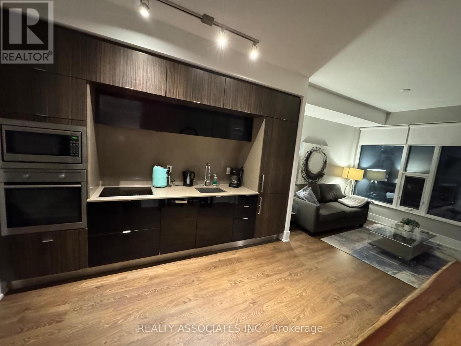 2907 - 10 York Street, Toronto (Waterfront Communities), Ontario  M5J 0E1 - Photo 5 - C12836962