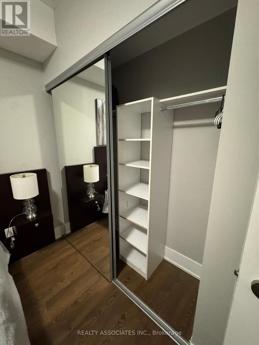 2907 - 10 York Street, Toronto (Waterfront Communities), Ontario  M5J 0E1 - Photo 8 - C12836962