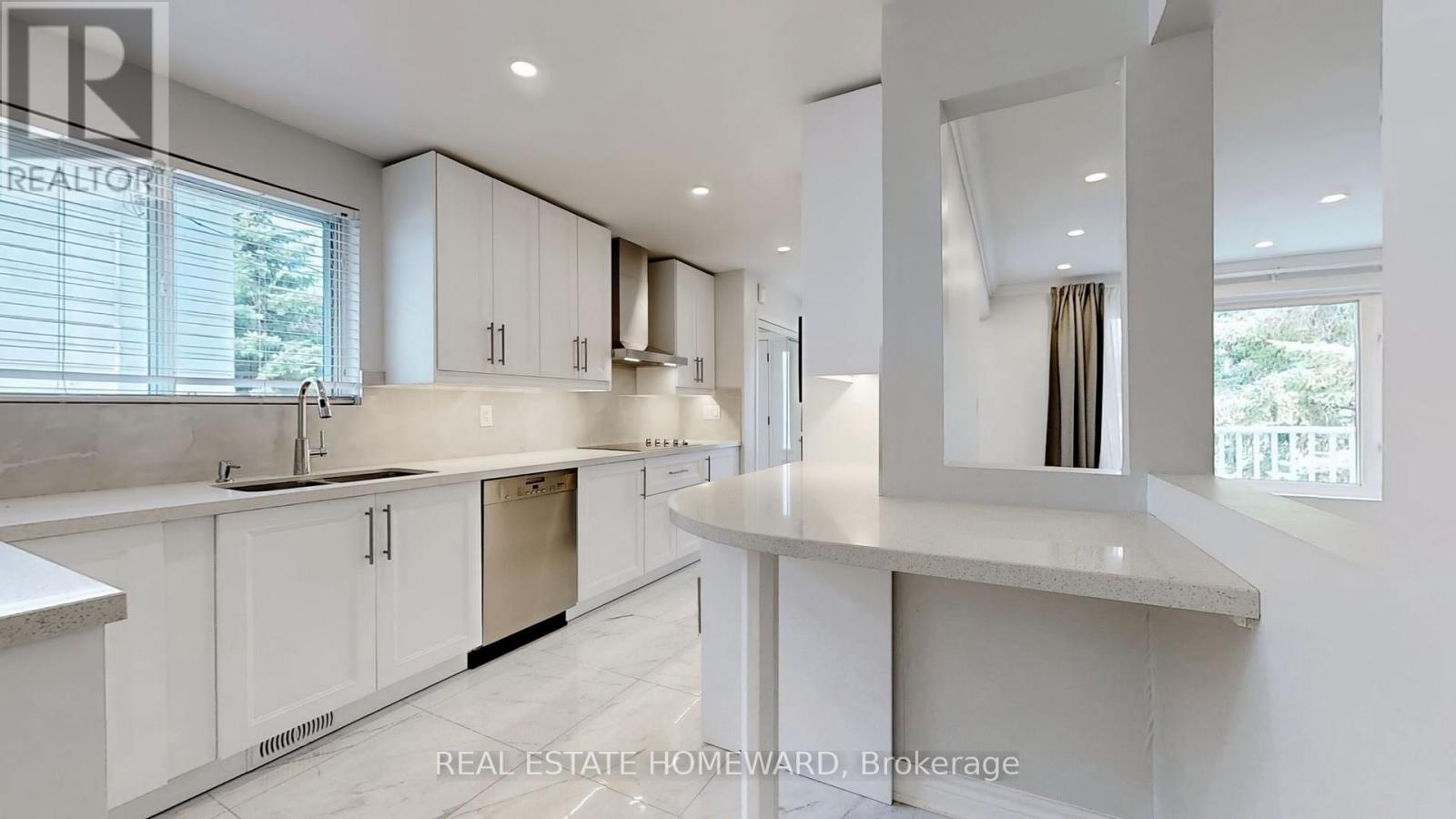 Main - 635 Mountview Place, Newmarket, Ontario  L3Y 3P8 - Photo 14 - N12836964