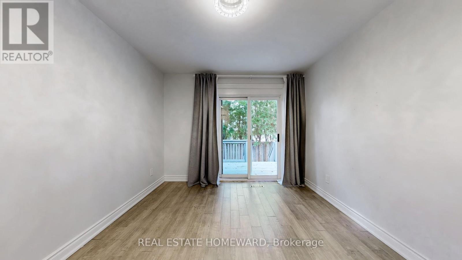 Main - 635 Mountview Place, Newmarket, Ontario  L3Y 3P8 - Photo 17 - N12836964