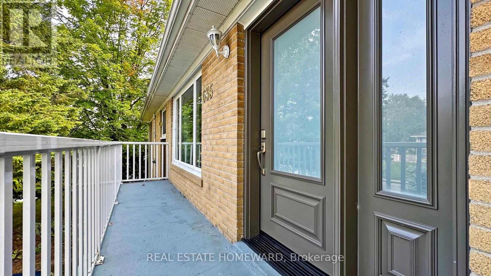 Main - 635 Mountview Place, Newmarket, Ontario  L3Y 3P8 - Photo 4 - N12836964