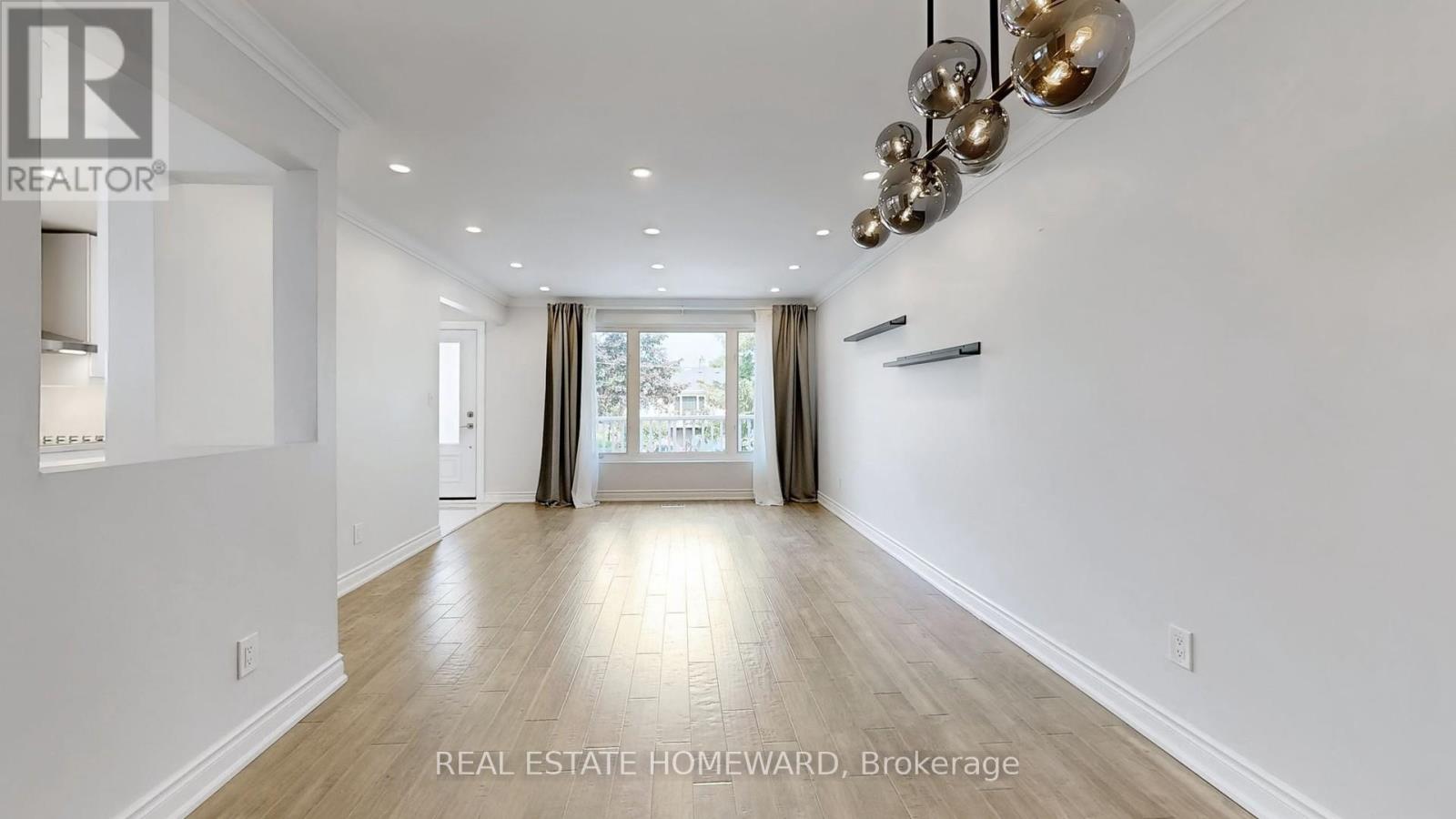 Main - 635 Mountview Place, Newmarket, Ontario  L3Y 3P8 - Photo 6 - N12836964