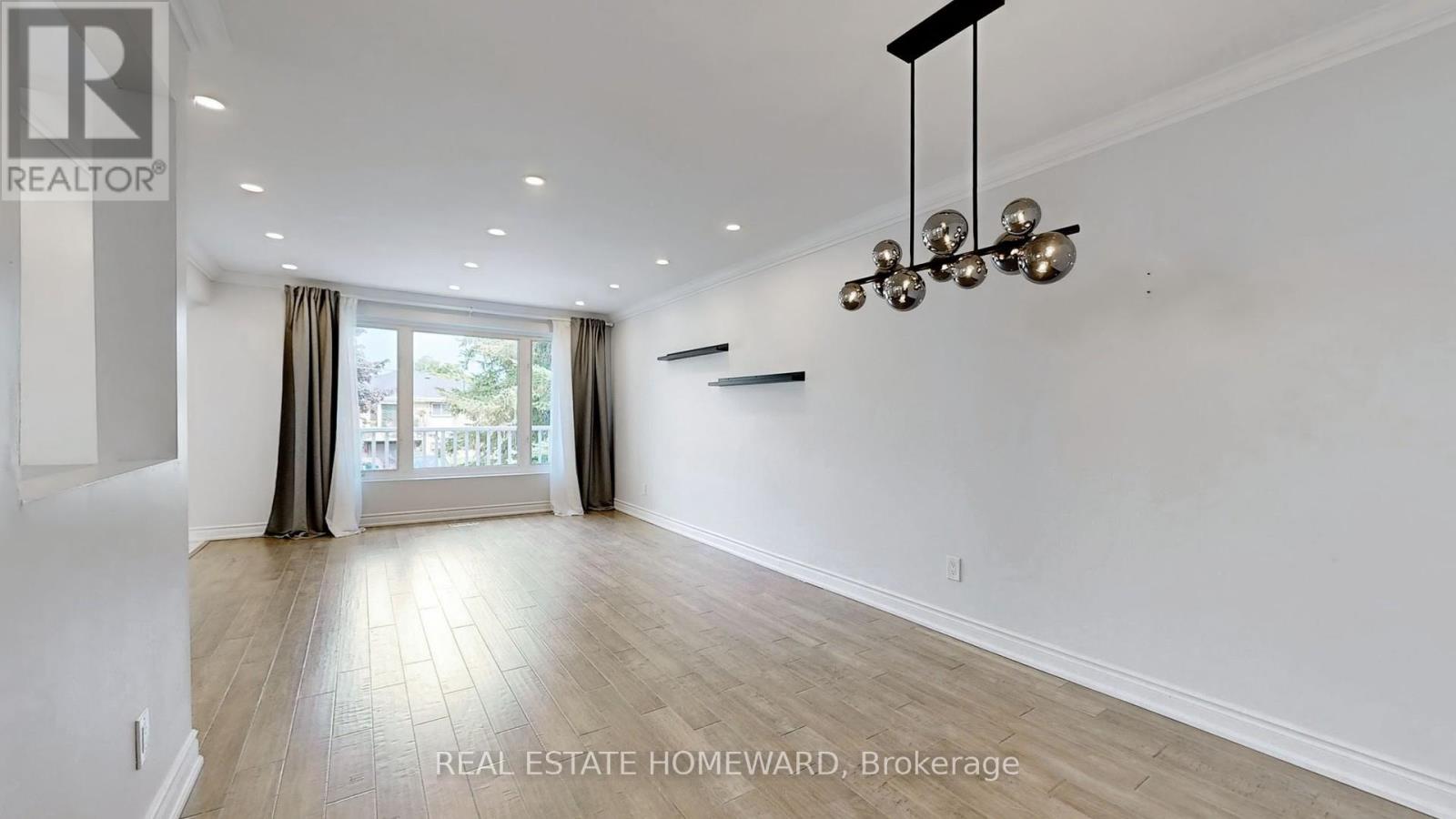 Main - 635 Mountview Place, Newmarket, Ontario  L3Y 3P8 - Photo 7 - N12836964