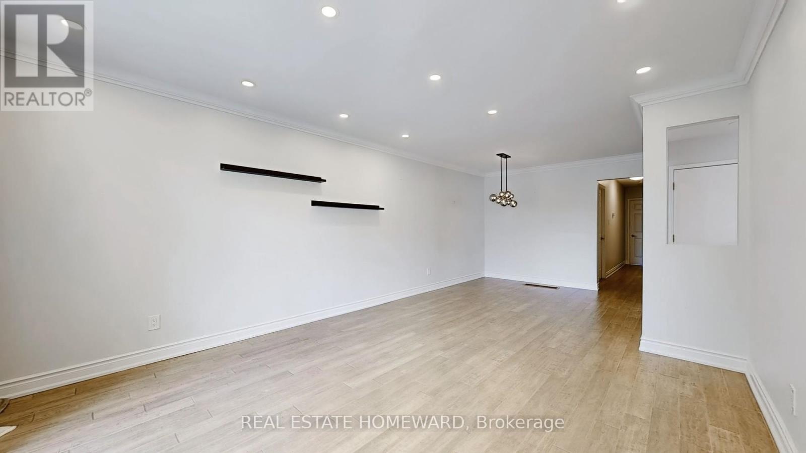 Main - 635 Mountview Place, Newmarket, Ontario  L3Y 3P8 - Photo 9 - N12836964