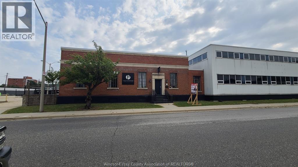 MLS# 26004070: 956 MCDOUGALL, Windsor, Canada