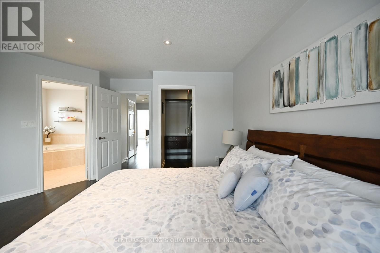 10514 Victoria Square Boulevard, Markham, Ontario  L6C 0A3 - Photo 21 - N12831506