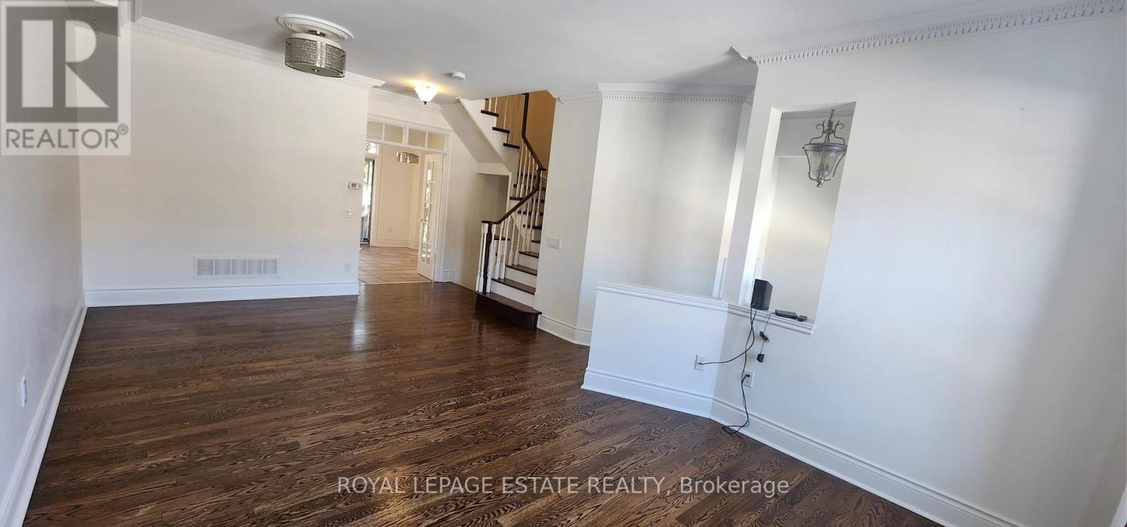 8 - 8038 Yonge Street, Vaughan, Ontario  L4J 1W3 - Photo 5 - N12831738