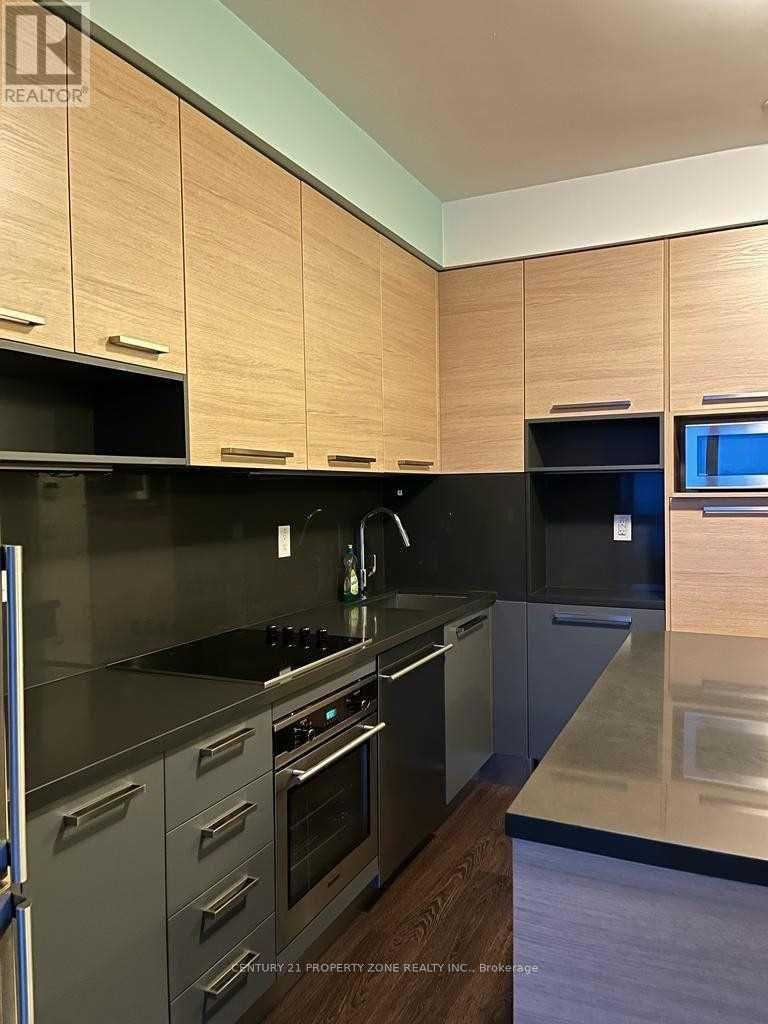 3901 - 36 Park Lawn Road, Toronto, Ontario  M6V 0E5 - Photo 3 - W12836952