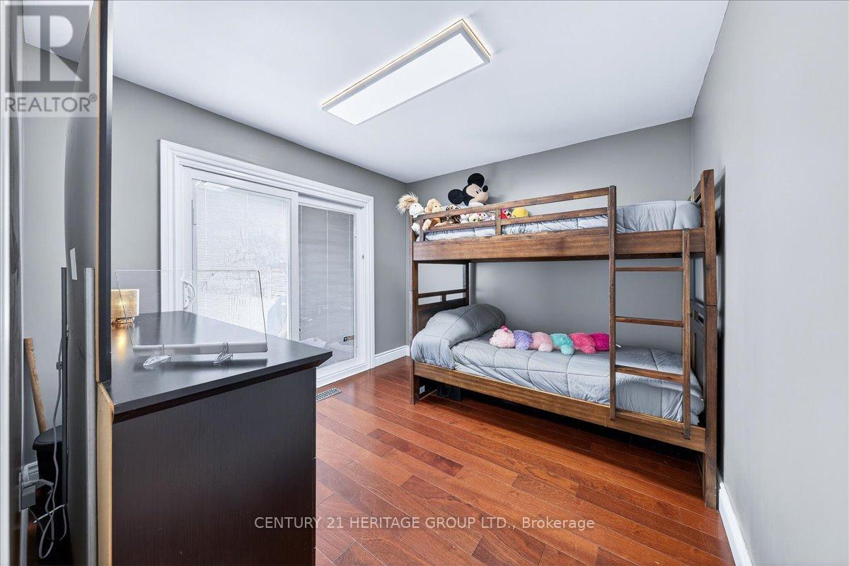 130 Rangoon Road, Toronto, Ontario  M9C 4P2 - Photo 21 - W12836960