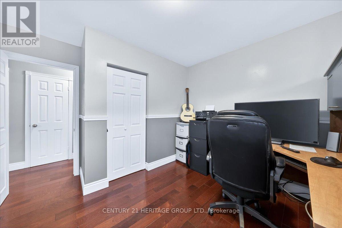 130 Rangoon Road, Toronto, Ontario  M9C 4P2 - Photo 23 - W12836960