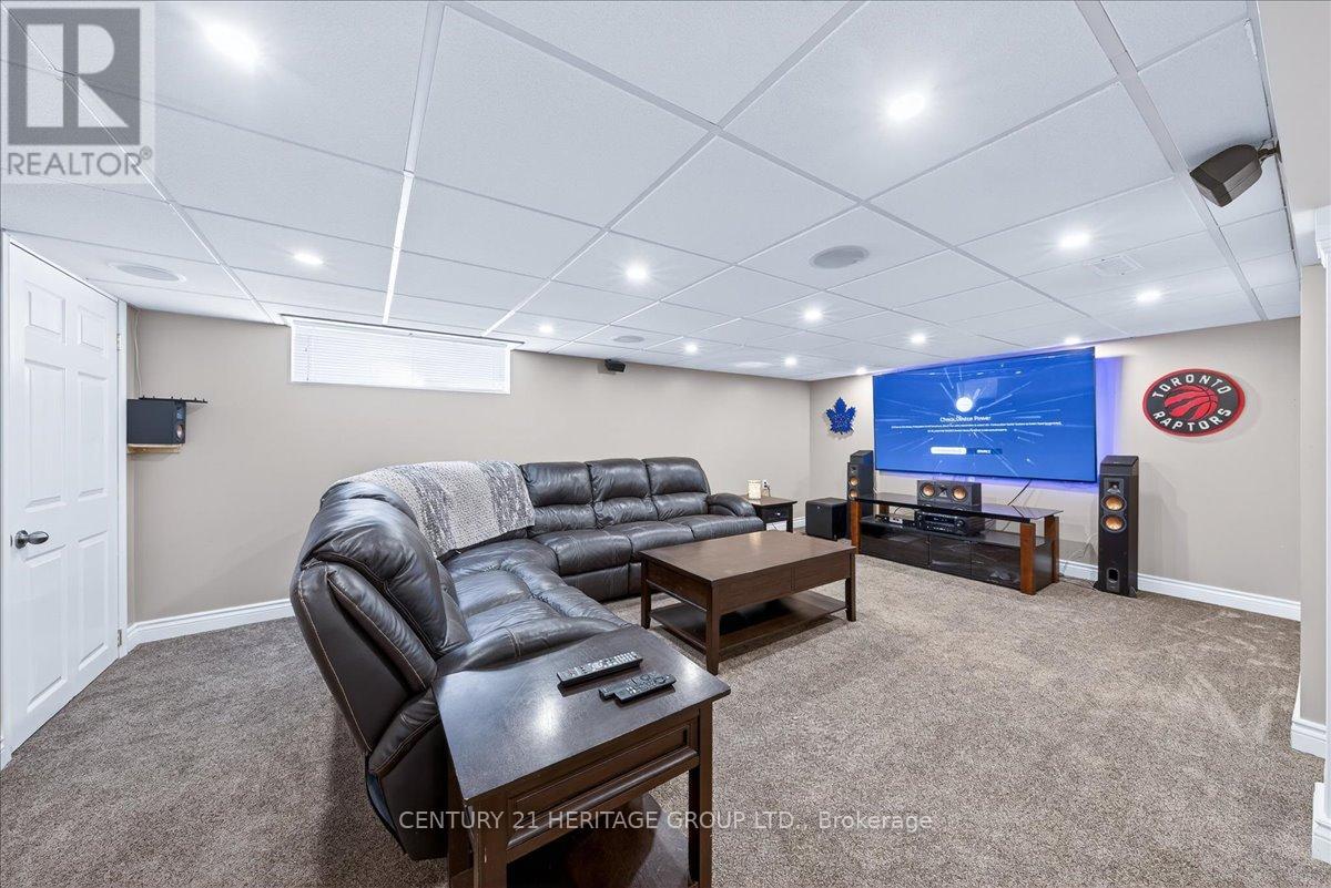 130 Rangoon Road, Toronto, Ontario  M9C 4P2 - Photo 35 - W12836960