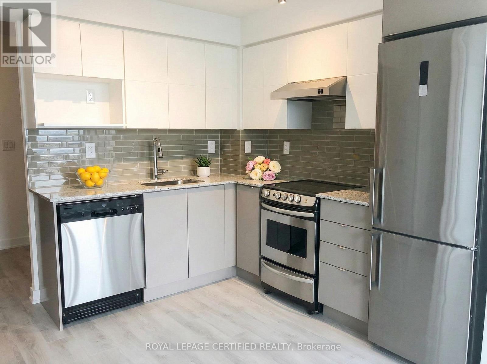 1409 - 160 Flemington Road, Toronto (Yorkdale-Glen Park), Ontario  M6A 2P4 - Photo 2 - W12836968